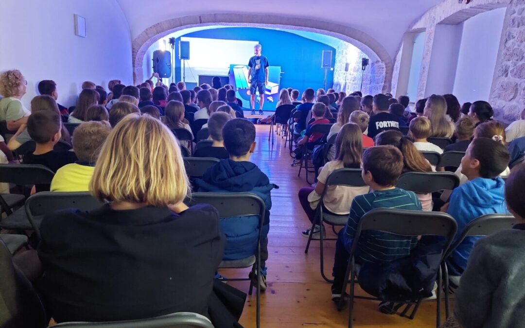 Lutkarska predstava Put oko svijeta