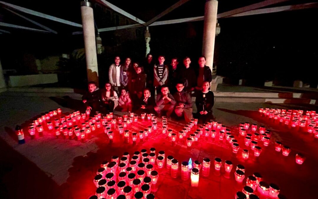 Svjetlo sjećanja na Trgu palih branitelja Domovinskog rata uz sudjelovanje naših učenika